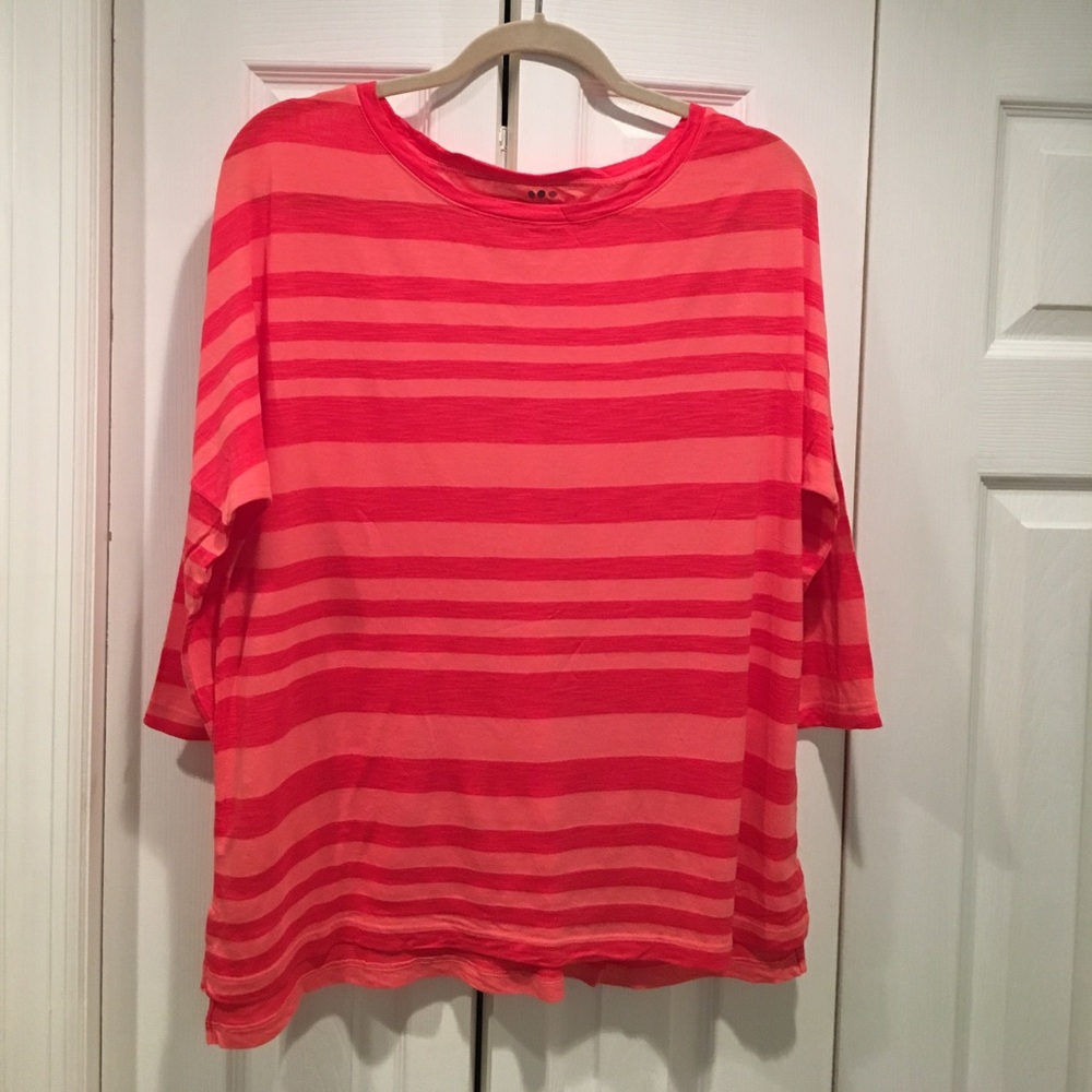 - ThreeDots T-Shirt